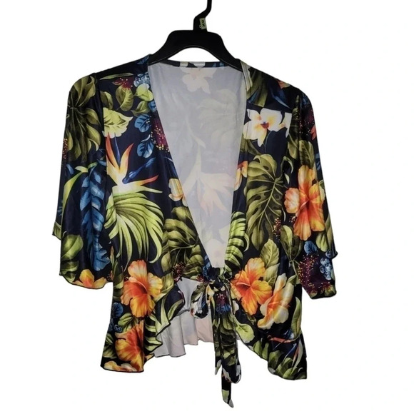 SHORTS & shirt set - Picture 2 of 5